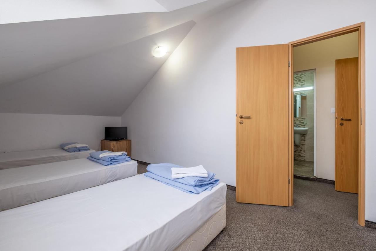 Julia Rooms Sofia Buitenkant foto